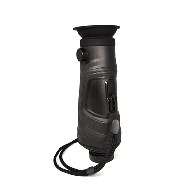 Portata monoculare TM1 di registrazione di immagini termiche infrarossa con la macchina fotografica tenuta in mano di visione notturna